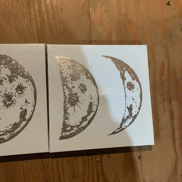 Triple Moons decor - Picture 4 of 5